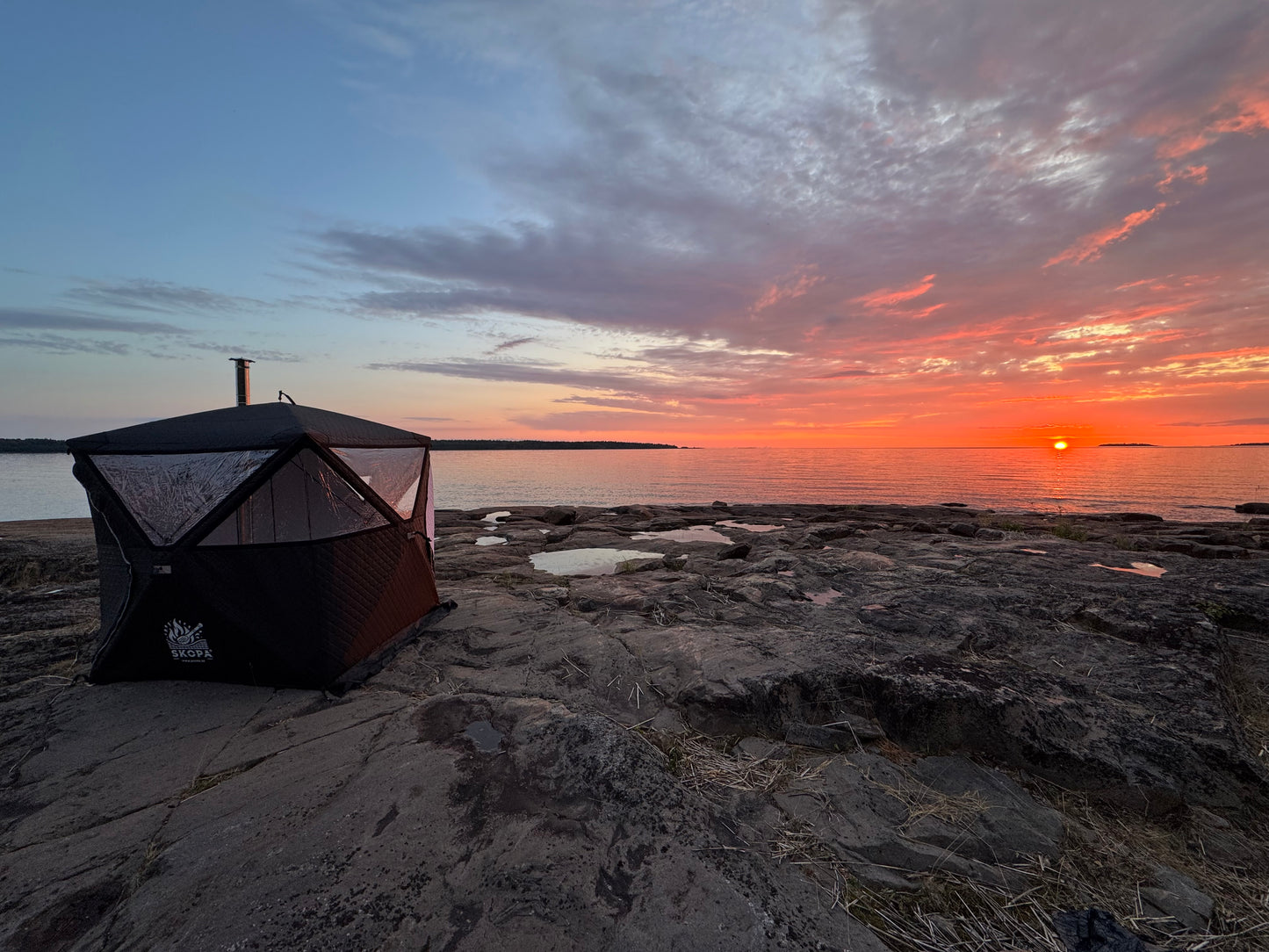 Bastu Hällskär - Avkoppling där du vill! (Bastutält + Kamin + Skorsten + 2 Bänkar)
